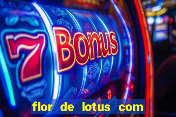 flor de lotus com lua tatuagem